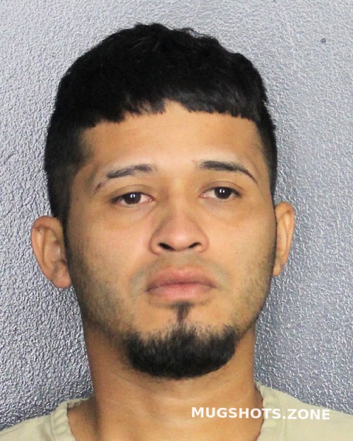 ACOSTA ERICK LEONARDO 11 18 2021 Broward County Mugshots Zone