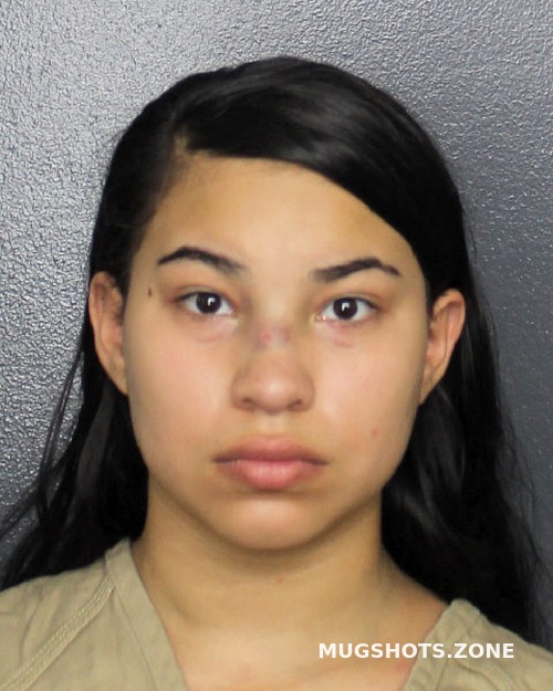 LUNA KATHERINE ALEXANDRA 01 26 2022 Broward County Mugshots Zone