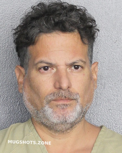 VEGA CARLOS ARTURO 09 11 2022 Broward County Mugshots Zone