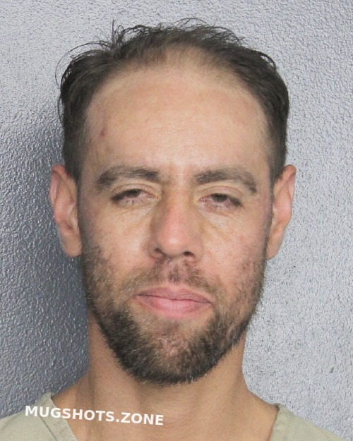 RUIZ LUIS 10 30 2022 Broward County Mugshots Zone