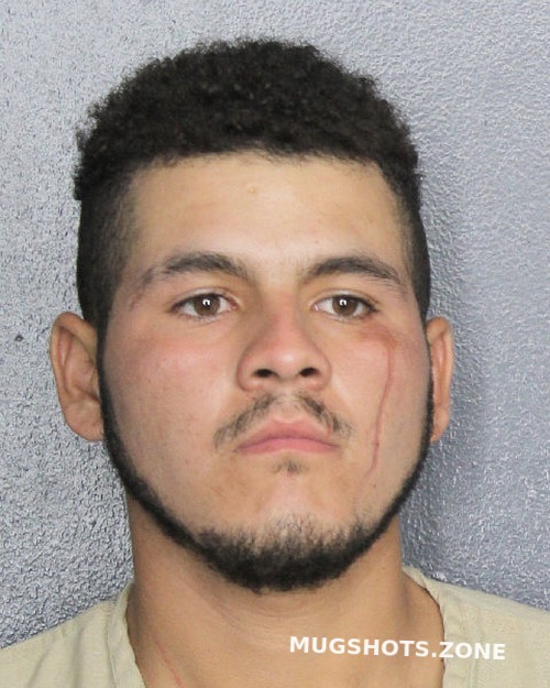 PADILLA HUGO 11 01 2022 Broward County Mugshots Zone