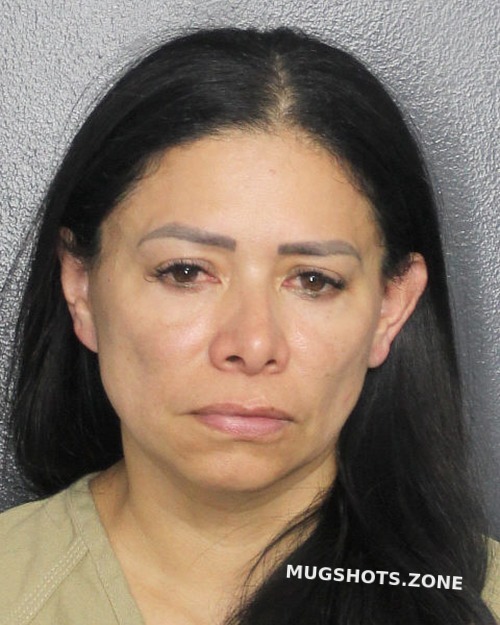 SANG VARGAS YOMIRA 04 05 2023 Broward County Mugshots Zone