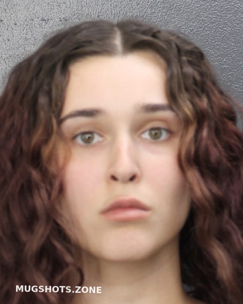 MARTIN ERIKA MARELYS 04 18 2023 Broward County Mugshots Zone