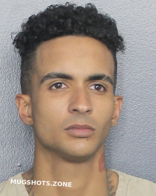 LINARES RAIDEL 07 14 2023 Broward County Mugshots Zone