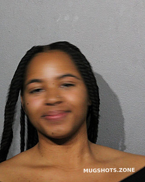 SYDNEE ELIS MARKS 04 07 2024 Chicago Mugshots Zone