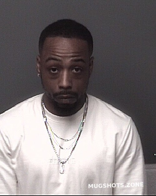 WADE JERMAINE FRANCHOT JR 04 01 2023 Dubuque County Mugshots Zone