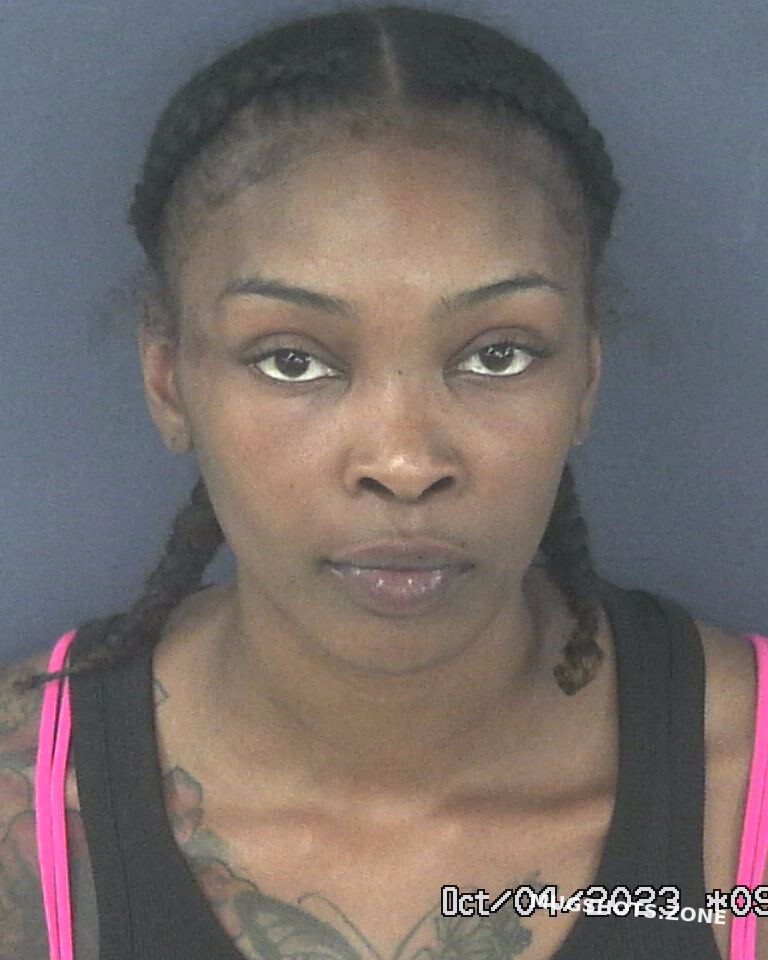 PARIS SANDRICA TAMEISHA 10 04 2023 Gadsden County Mugshots Zone