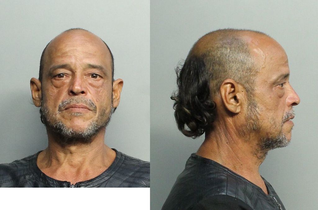 MUNOZ MARTINEZ NELSON R 04 30 2021 Miami Dade County Mugshots Zone