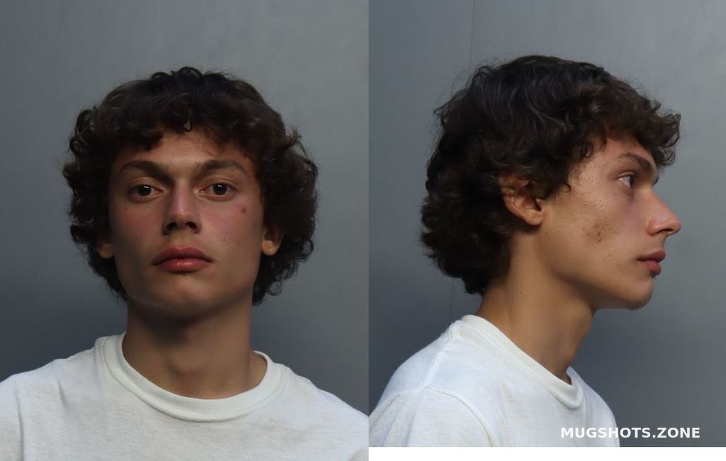 RUIZ BLAS ROBERT ALEJANDRO 09 03 2022 Miami Dade County Mugshots Zone