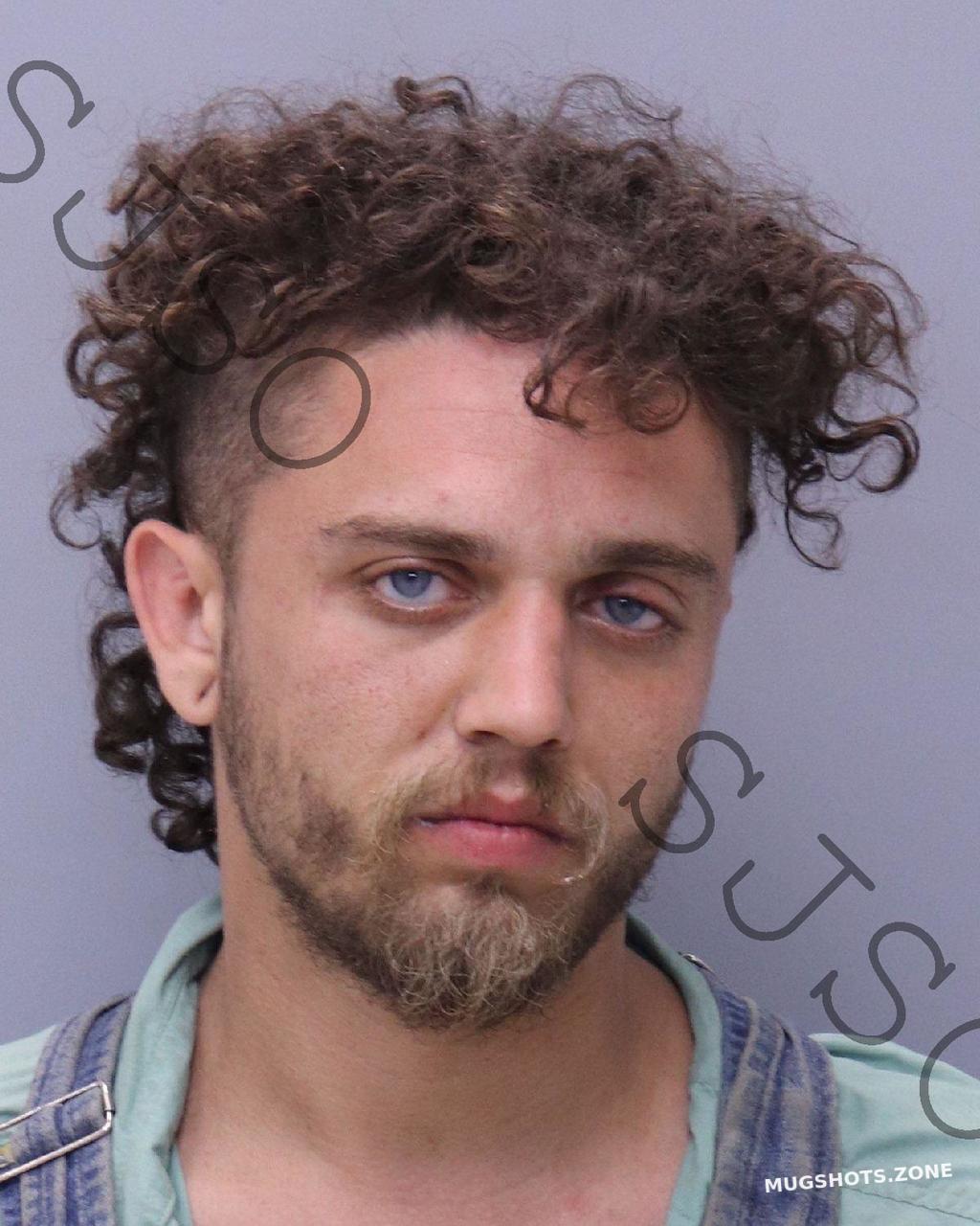 DAVIS DYLAN ALLEN 05 01 2022 St Johns County Mugshots Zone