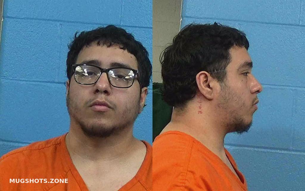 CARVAJAL ROBERTO FRANCISCO 12 20 2022 Williamson County Mugshots Zone