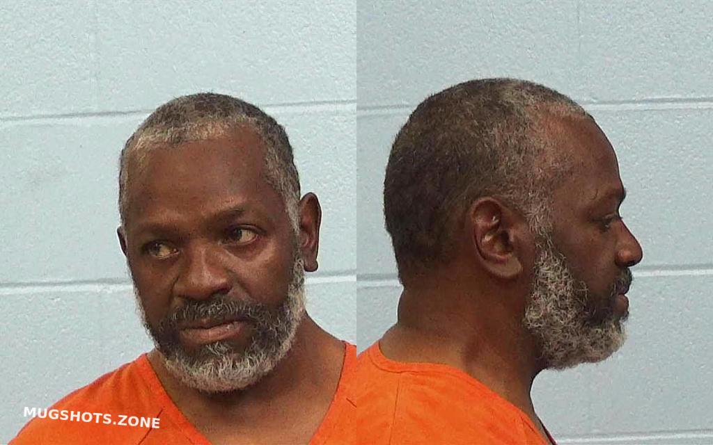 DOUGLIN DARRYL WENDELL SR 04 06 2024 Williamson County Mugshots Zone