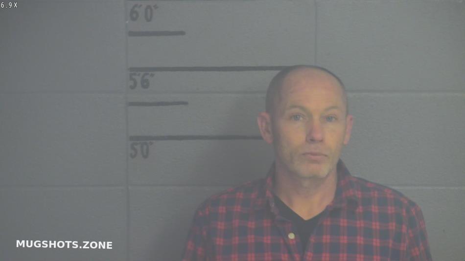 COMPTON MICHAEL W 05/02/2022 Adair County Mugshots Zone