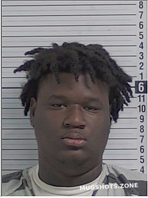 Mugshot of DOUGLAS IZZ ETHAN