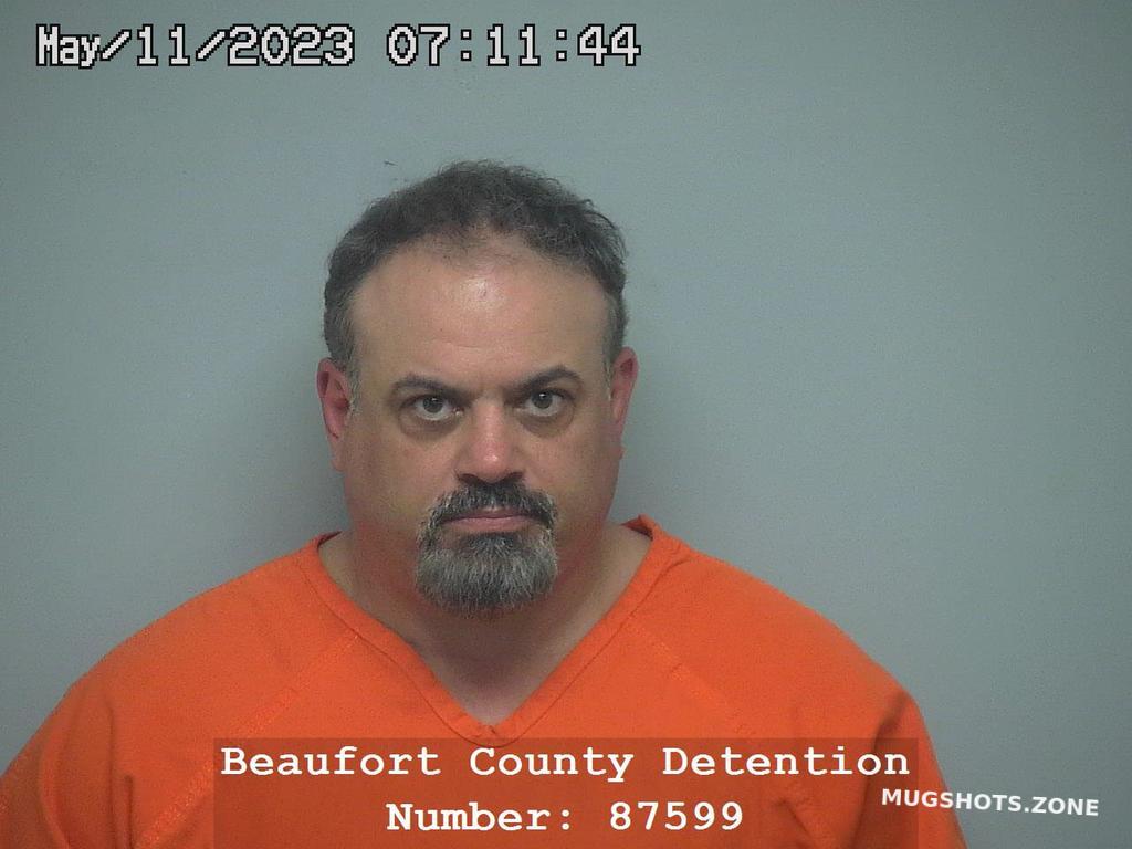 ROBERT P CAPONE 05/11/2023 Beaufort County Mugshots Zone