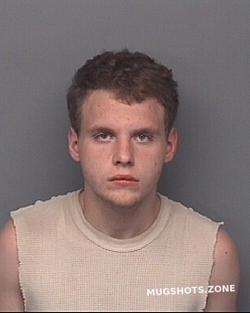 BROOKS TYLER LAWSON 10/08/2022 - Brazoria County Mugshots Zone