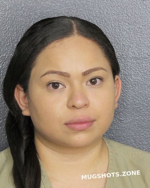 MEDINA GONZALEZ XENIA YAMILET 04/11/2021 Broward County Mugshots Zone