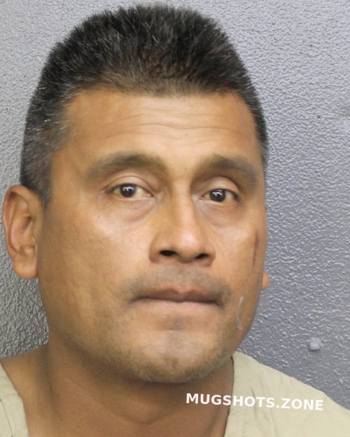 CABRERA JULIO C 04/13/2021 Broward County Mugshots Zone CABRERA JULIO C 04/13/2021 Broward County Mugshots Zone