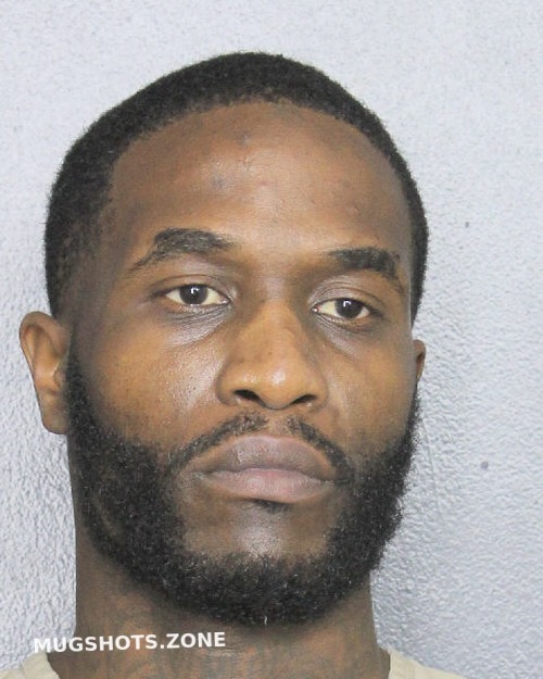 PAGE PERVIS 08/12/2021 Broward County Mugshots Zone