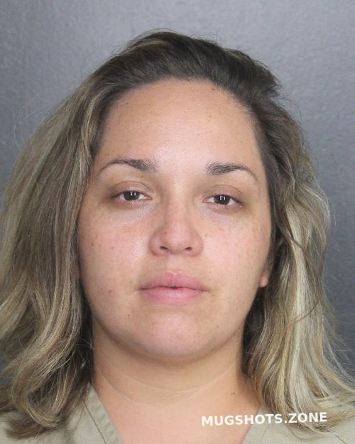 ORELLANA VALERIA DEBORA LISSETTE 10/26/2021 - Broward County Mugshots Zone