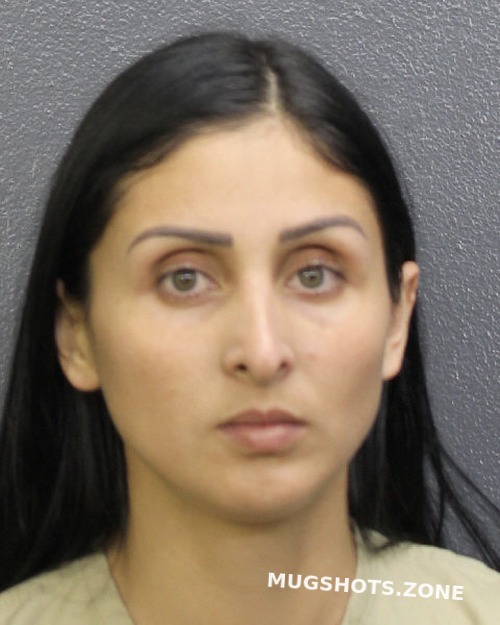 PINZON TOVAR JENNIFER DAYAN 11/27/2021 - Broward County Mugshots Zone