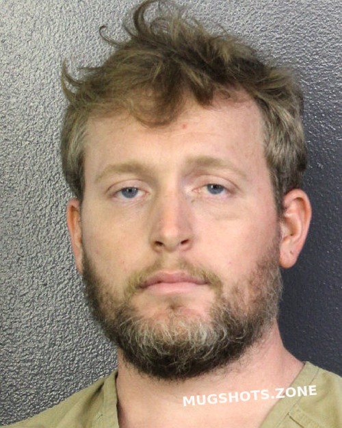 SYROWSKI KYLE CARRINGTON 12/06/2021 Broward County Mugshots Zone