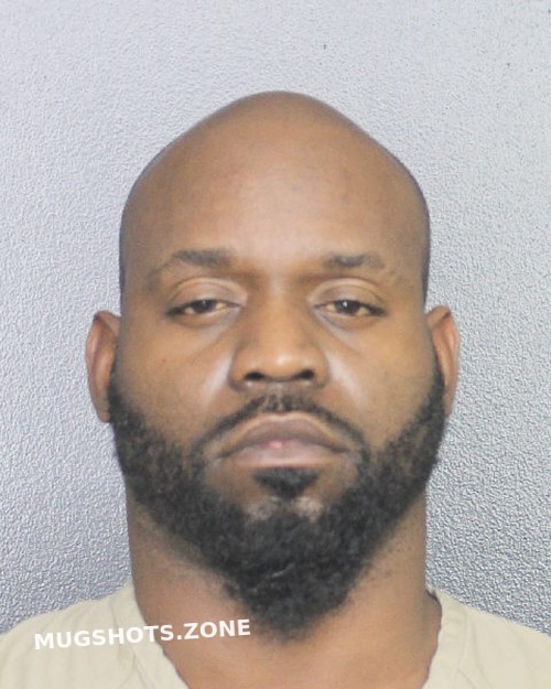 ROPER ANDRE EVERTON 12/24/2021 - Broward County Mugshots Zone
