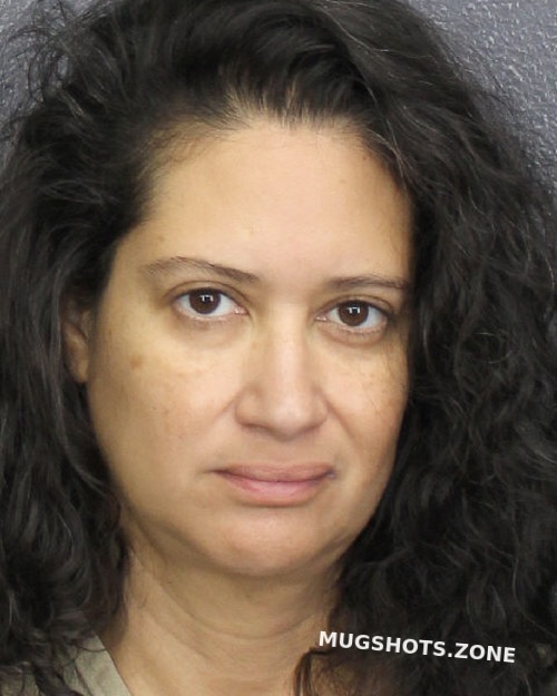 Gibbs Giovanna 04 11 2022 - Broward County Mugshots Zone