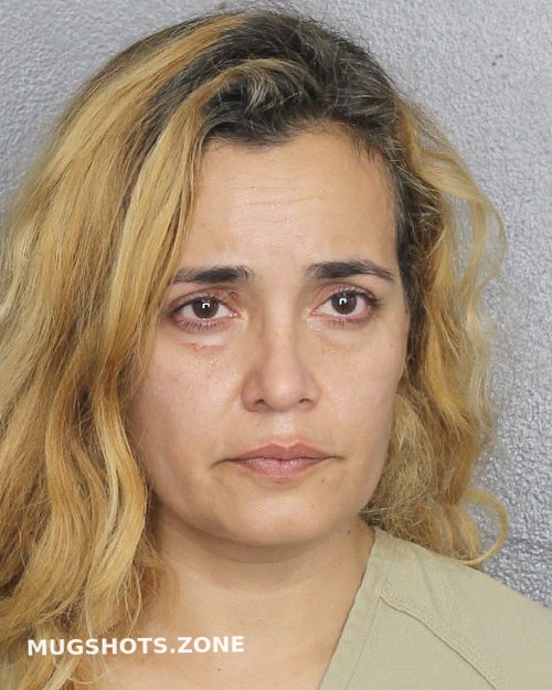 Correa Johanna Ligia 09 26 2022 Broward County Mugshots Zone