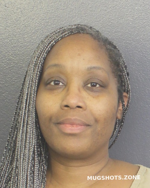 WILLIAMS CHARMAINE LATOVA 10/04/2022 - Broward County Mugshots Zone