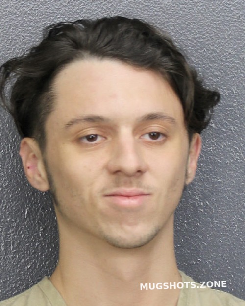 MCCARNAN KENNETH JOHN 11/28/2022 - Broward County Mugshots Zone