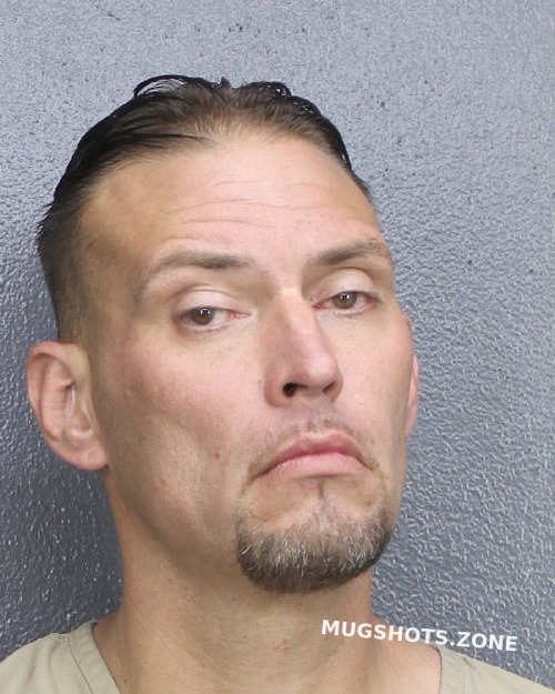 GUNN ROBERT DERRICK Broward County Mugshots Zone