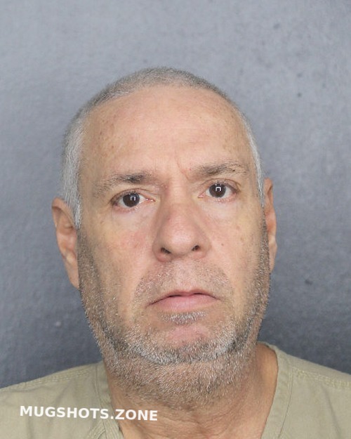 REYES RICARDO 04/26/2023 Broward County Mugshots Zone