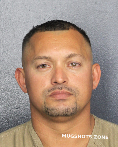 TORREZ MARTINEZ BISMARCK 12/17/2024 Broward County Mugshots Zone