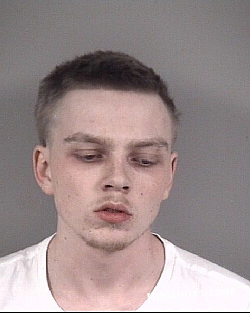 Lentz Logan Matthew 04 04 2022 - Cabarrus County Mugshots Zone