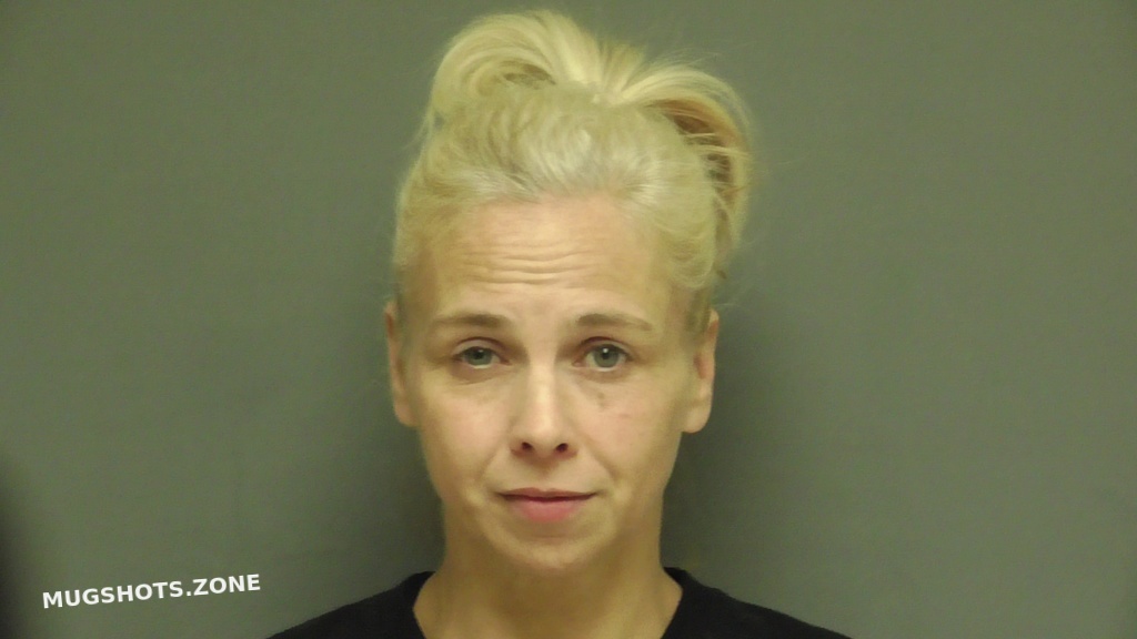 BROWN TRACY LYNN 11/03/2022 Calhoun County Mugshots Zone