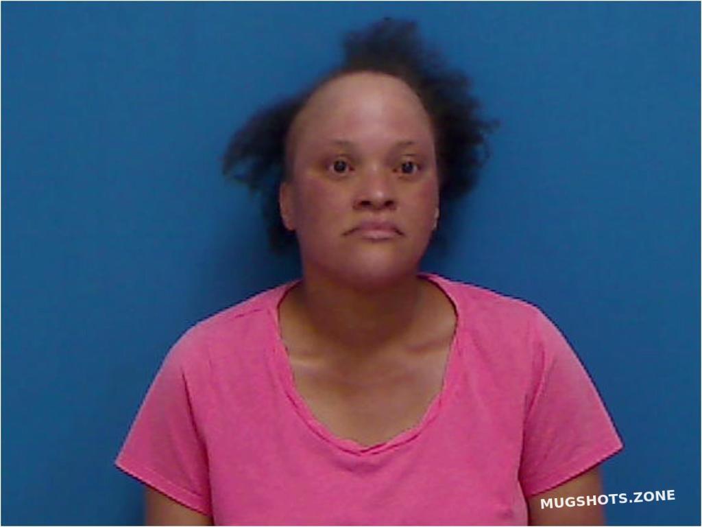 DUBOIS ANDREA NMN 03/19/2022 - Catawba County Mugshots Zone