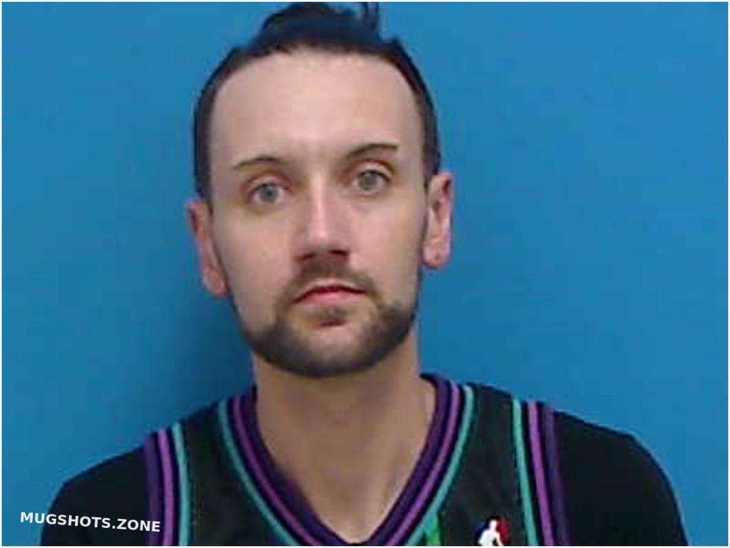 EDWARDS GARRETT EUGENE 08/04/2023 Catawba County Mugshots Zone