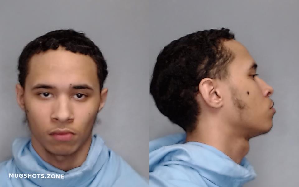 MOORE TREVOR MAXWELL 01/31/2023 Champaign County Mugshots Zone