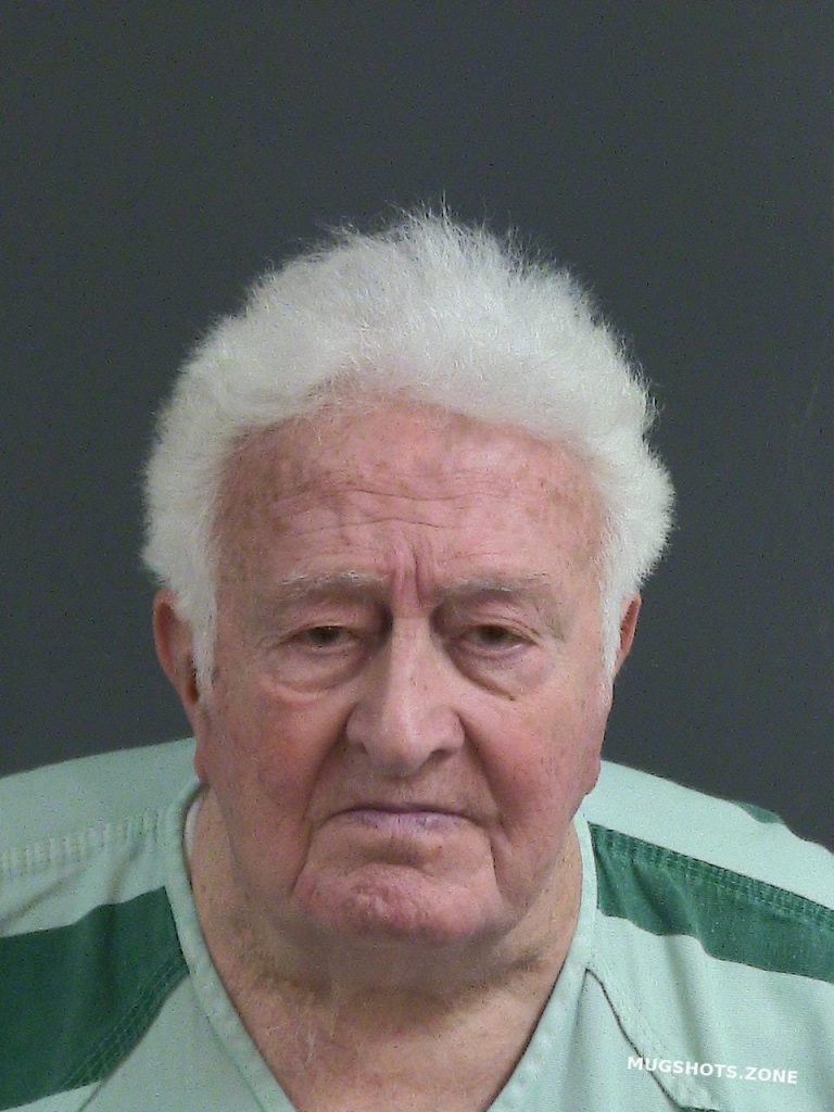 CARRIGG WALLACE OAKLAND 12/12/2022 Charleston County Mugshots Zone