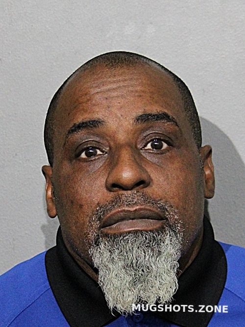 RILEY C HALL 12/04/2025 - Chicago Mugshots Zone