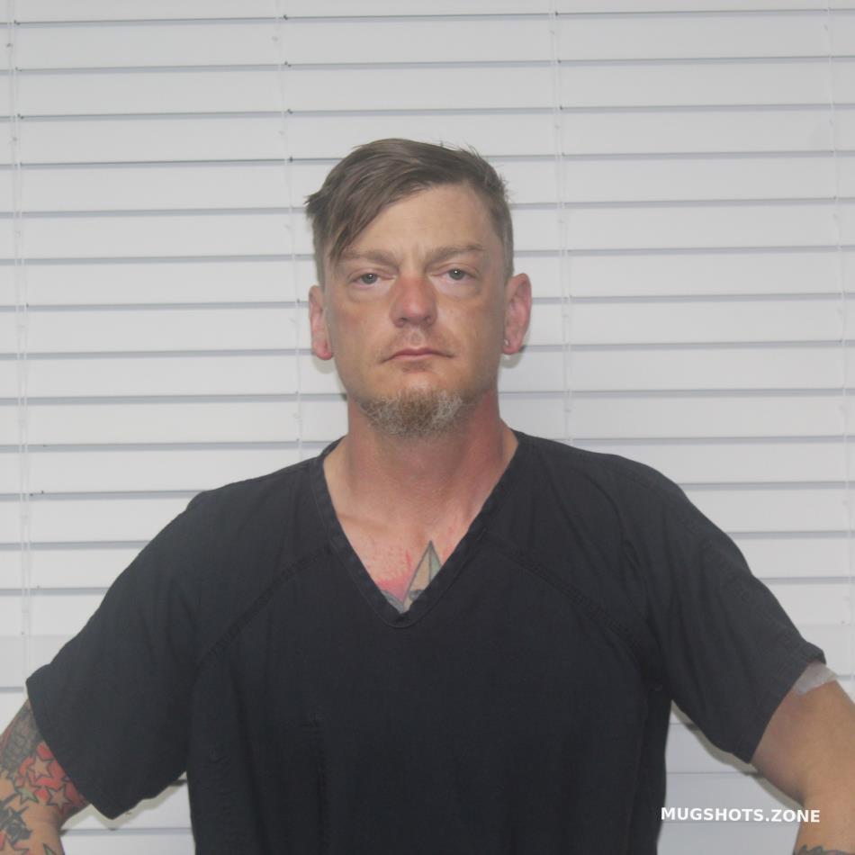 ECKLEY DUSTIN RYAN 06/12/2021 Christian County Mugshots Zone