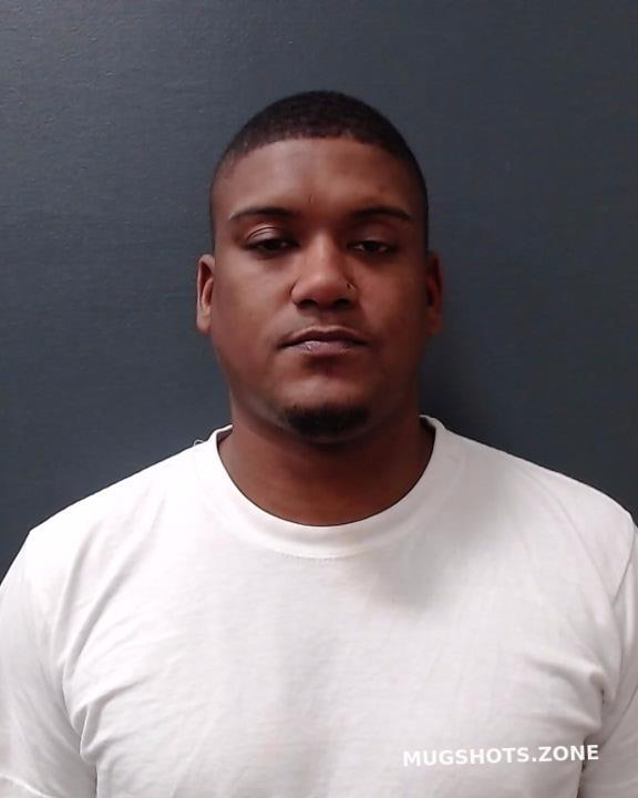 BRAGGS MARCUS DEON 05/10/2023 Comal County Mugshots Zone