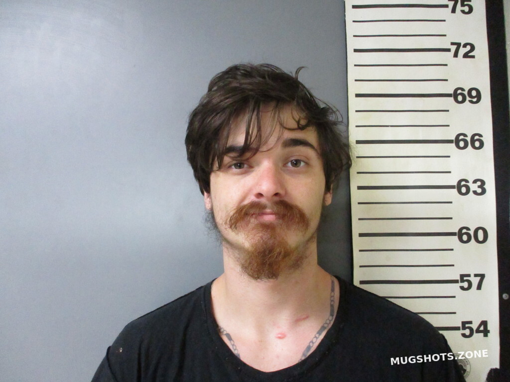 HUCKABA NICKOLAS JAMES 11/23/2021 - Covington County Mugshots Zone