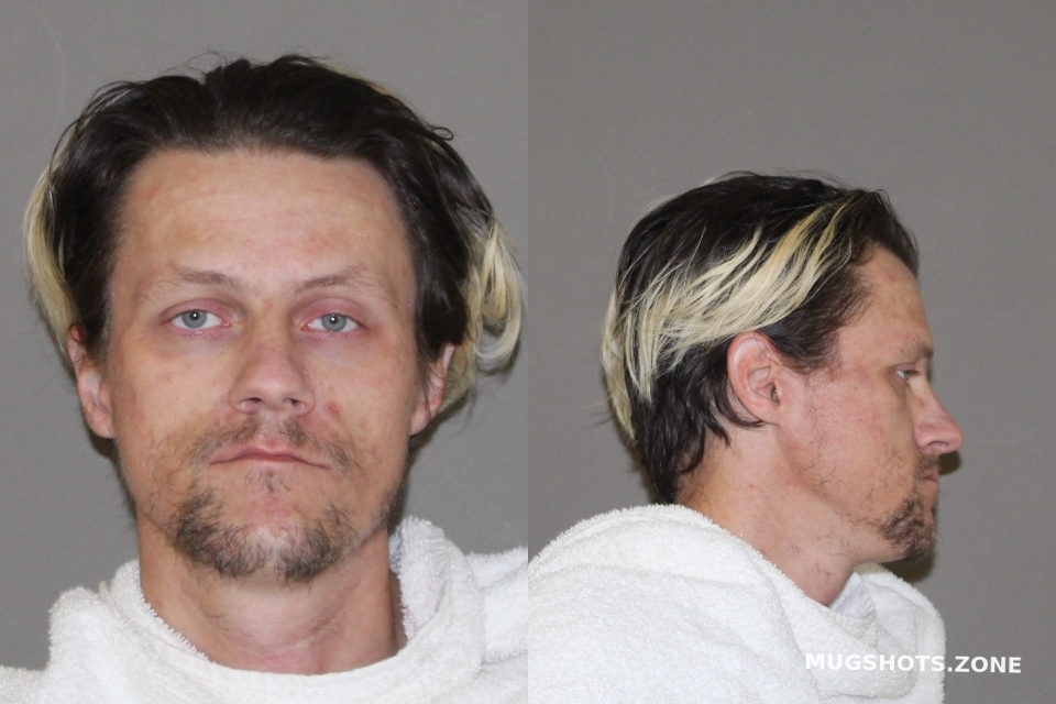 HIGGINS ERNEST EUGENE JR. 09/23/2022 Denton County Mugshots Zone