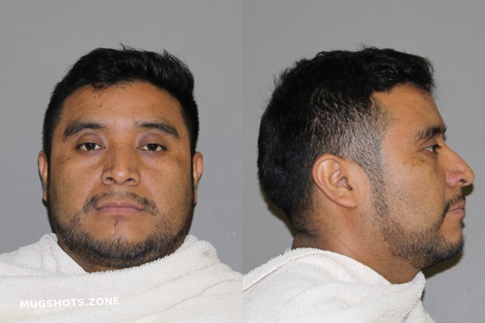 VENEGAS CRUZ HUGO 11/04/2022 Denton County Mugshots Zone