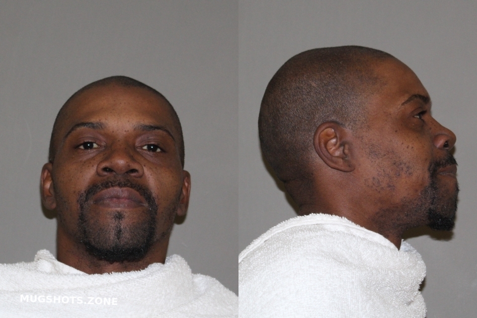 BROWN TRAVIS KENTRELL 11/02/2023 Denton County Mugshots Zone