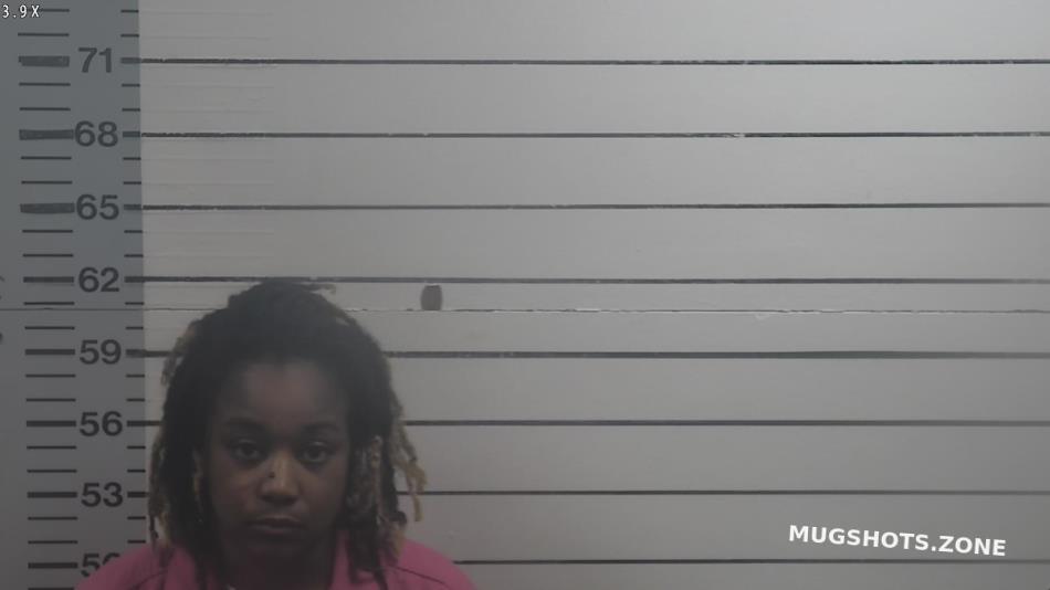 COOPER CEDRICA JANAY 04/03/2021 - Desoto County Mugshots Zone