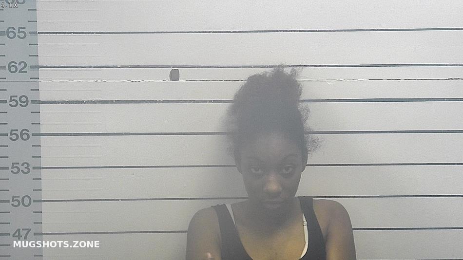 YOUNG DAKIYA A 03/29/2023 - Desoto County Mugshots Zone