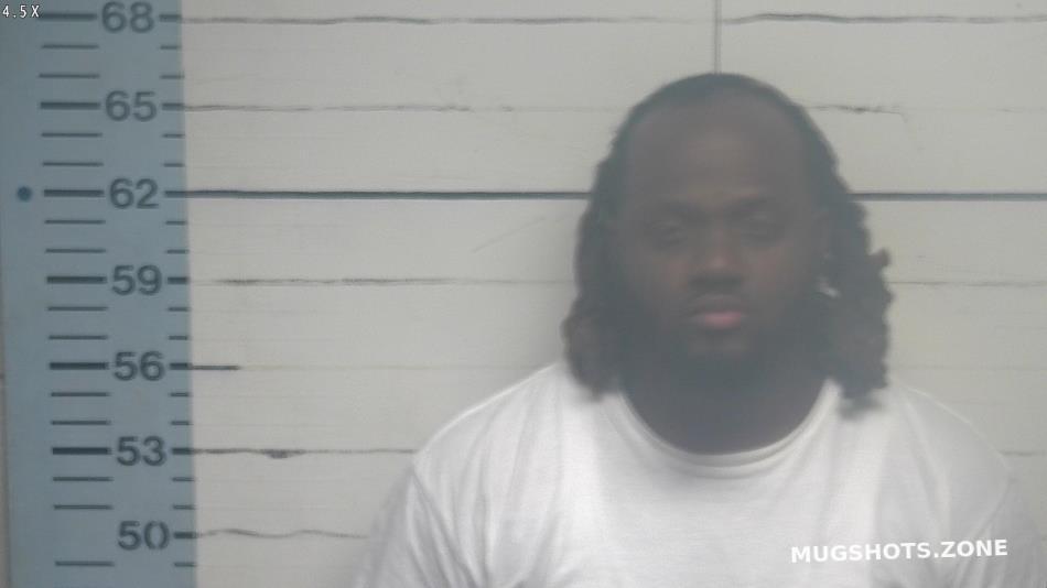 VARDAMAN ROGER LARRY JR 05/21/2023 Desoto County Mugshots Zone